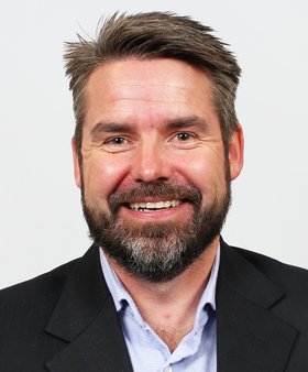 Rektor Erland Sandvik - Klikk for stort bilde